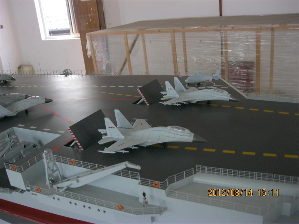 青浦区辽宁舰模型